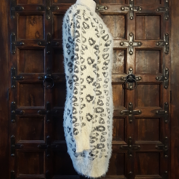 Chic Leopard-Print Boho Sweater Dress *L* - Picture 3 of 8
